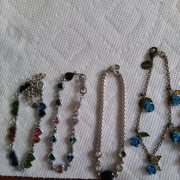 Bracelets - Picture 2 of 4